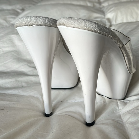 Clear Stilettos - Picture 2 of 5